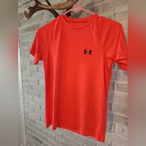 Under Armour t-shirt